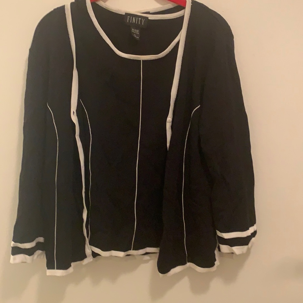 Finity Black and White Matching Top Set